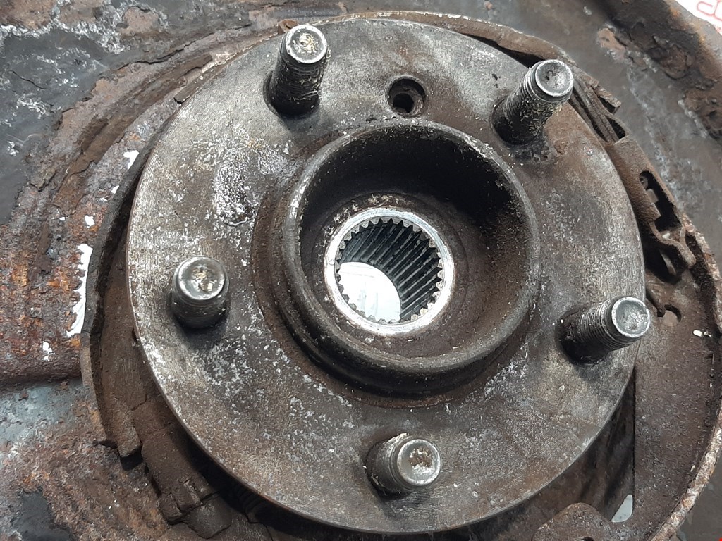 Ступица задняя левая LAND ROVER Range Rover 2002-2012