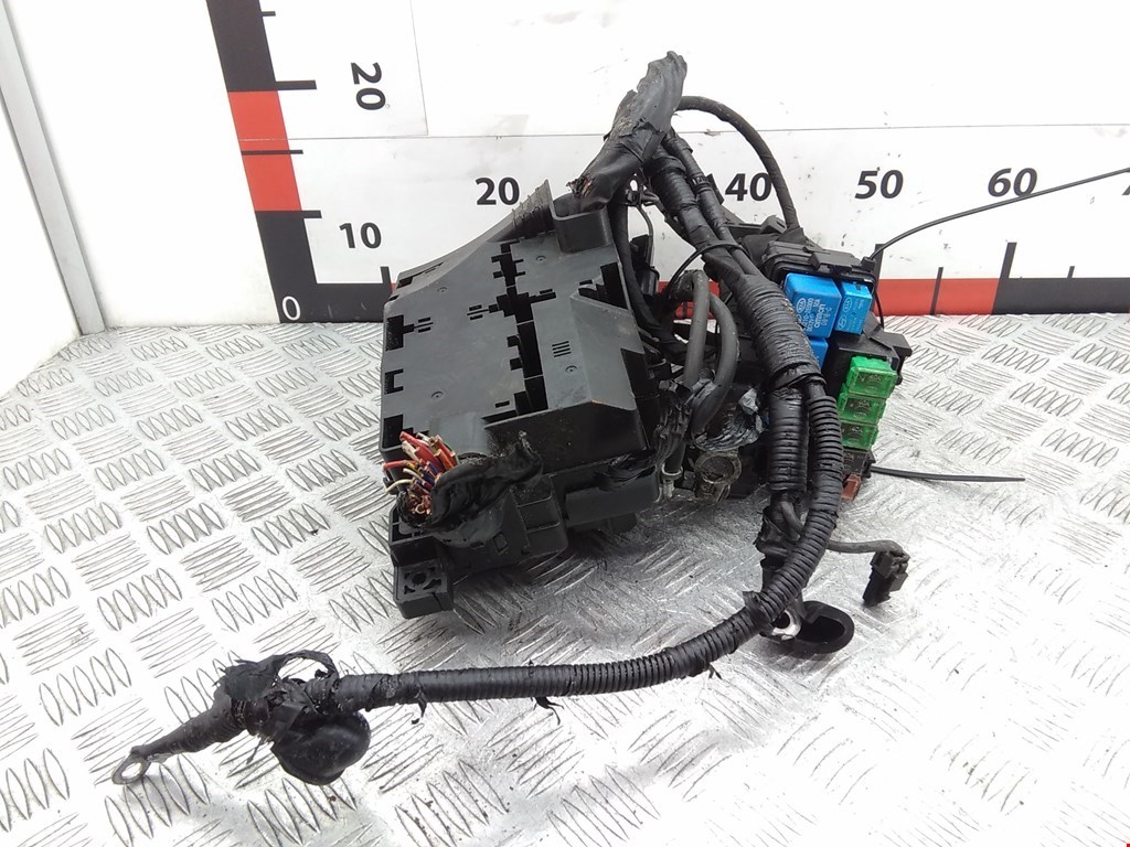 Блок реле KIA Carens 2006-2012