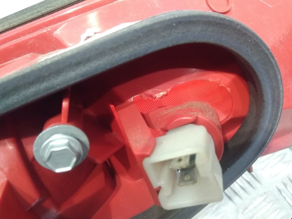 Фонарь задний внутренний левый RENAULT Safrane 1992-2000