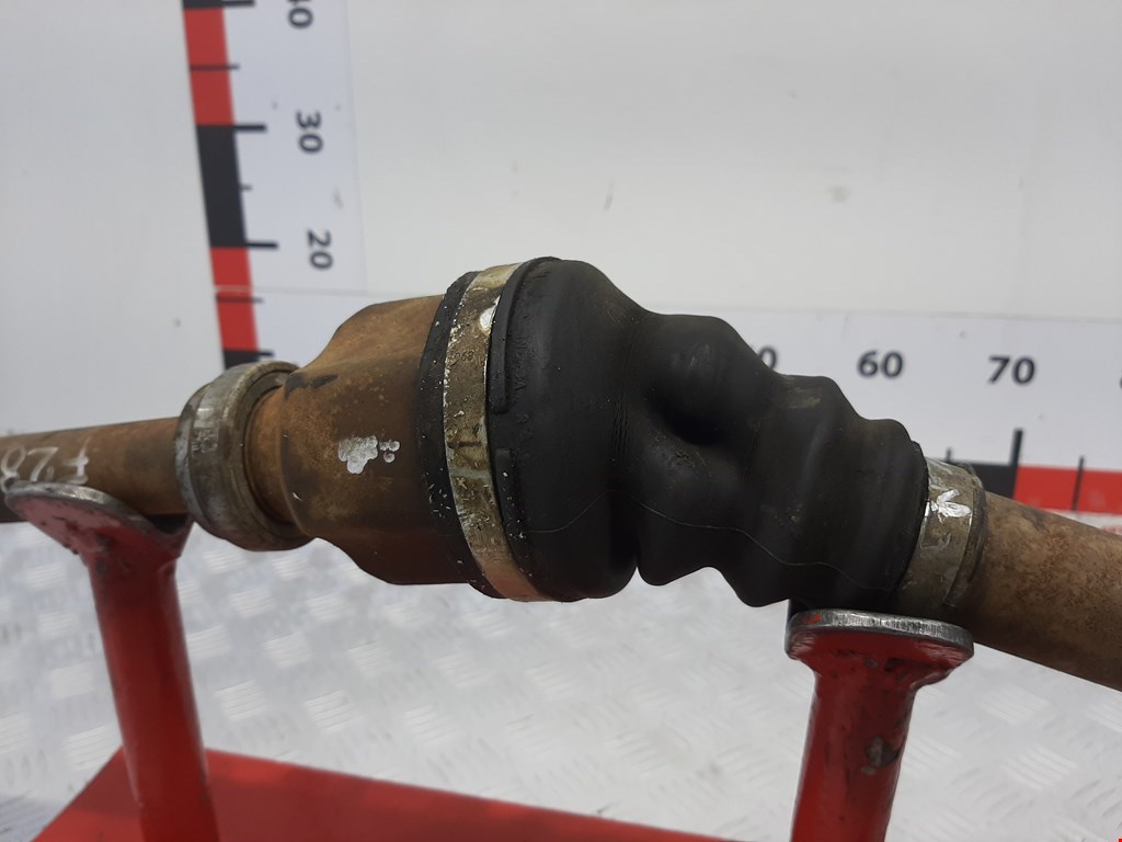 Полуось (привод, приводной вал) передняя правая CITROEN Berlingo 1996-2012