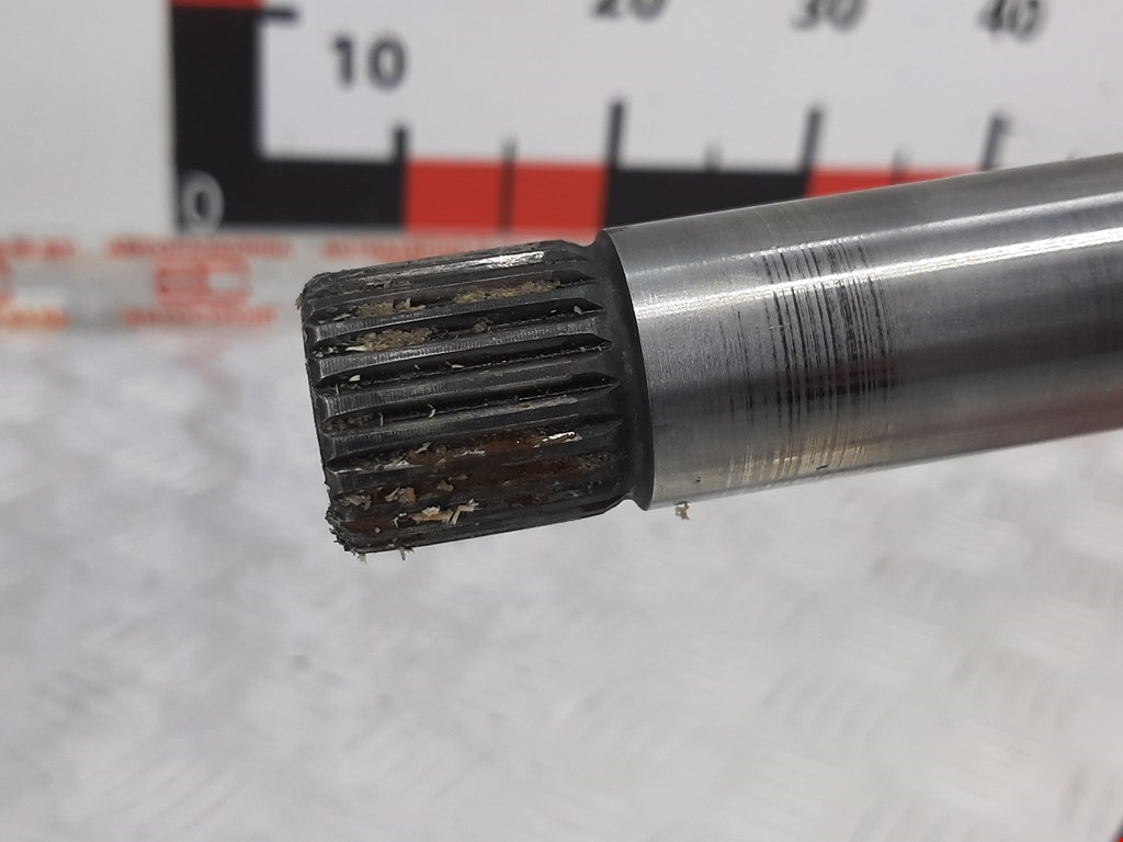 Полуось (привод, приводной вал) передняя правая CITROEN Berlingo 1996-2012