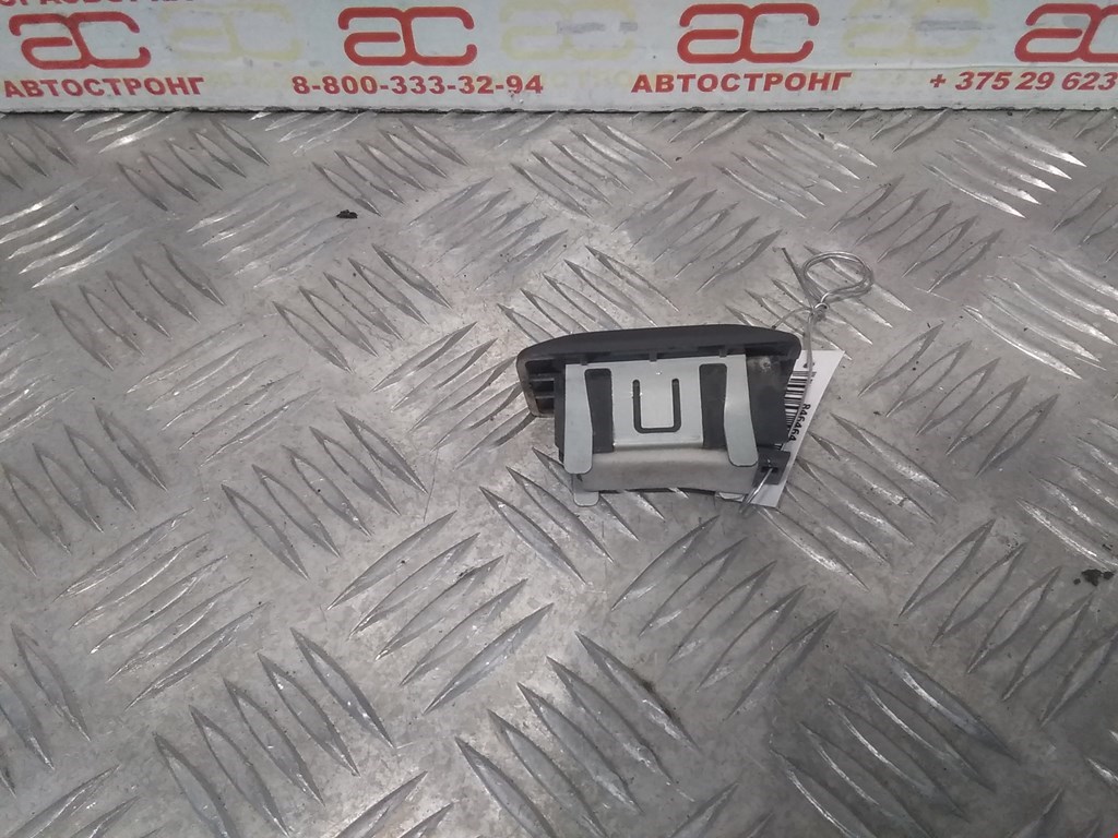 Кнопка центрального замка TOYOTA HiAce V H200 2004-н.в.