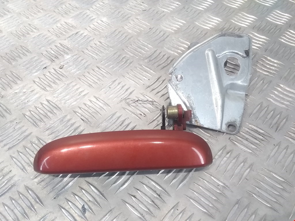 Ручка двери передней наружная левая TOYOTA Yaris Verso 1999-2006