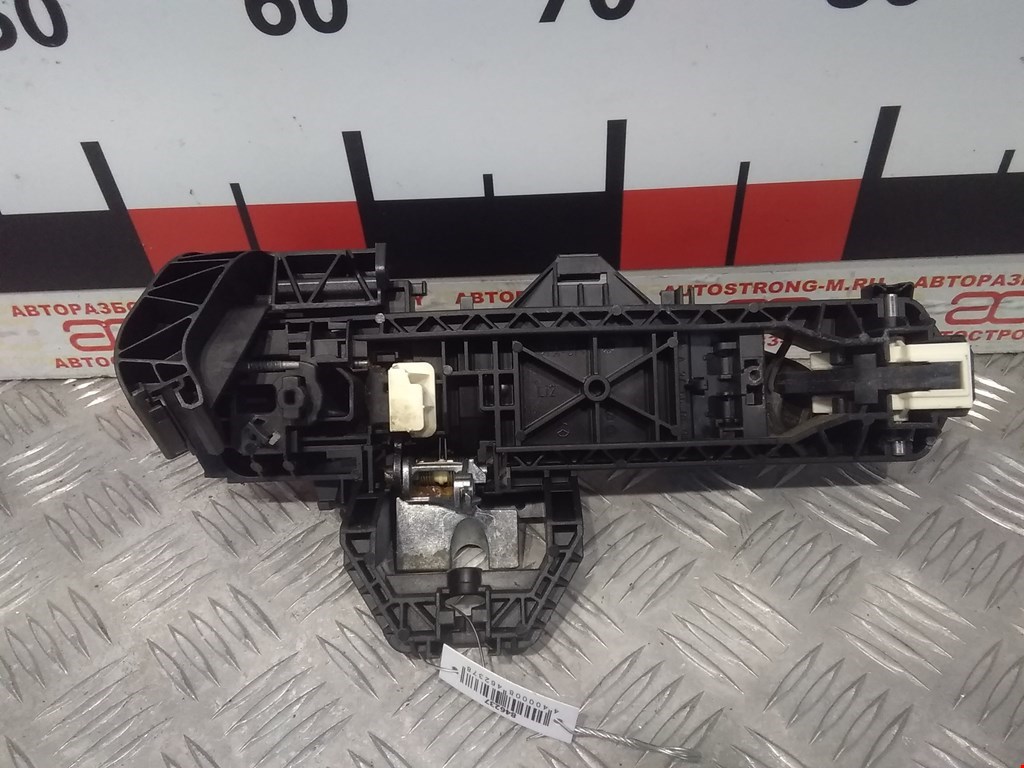 Ручка двери задней наружная левая MERCEDES-BENZ C-Class C-klasse W204 2007-2015