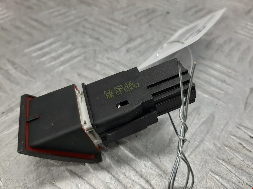 Кнопка аварийной сигнализации (аварийки) SKODA Roomster 2006-2015