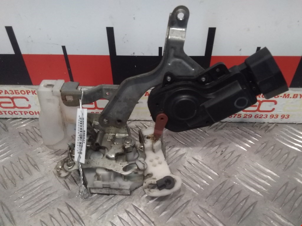 Замок двери передней правой TOYOTA Aygo AB10 2005-2014