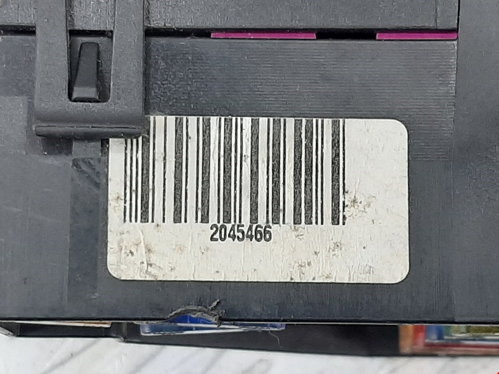 Датчик уровня в бачок омывателя AUDI A3 8P 2003-2013