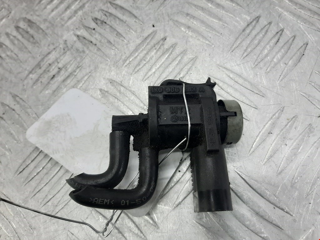 Клапан электромагнитный AUDI A4 B6 2001-2005