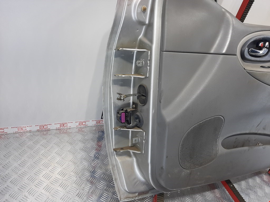 Дверь передняя правая CHEVROLET TrailBlazer 2001-2008