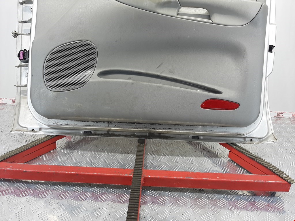 Дверь передняя правая CHEVROLET TrailBlazer 2001-2008