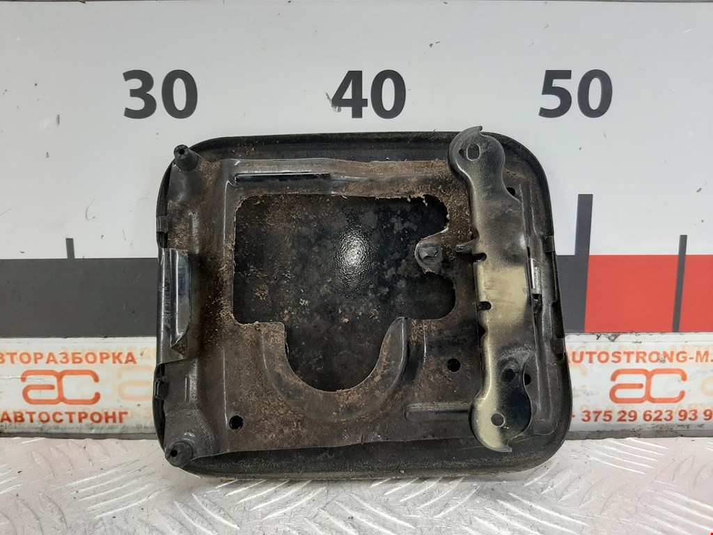 Лючок бензобака NISSAN Armada 2003-2016