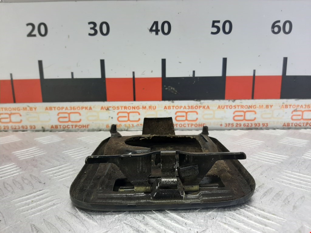 Лючок бензобака NISSAN Armada 2003-2016