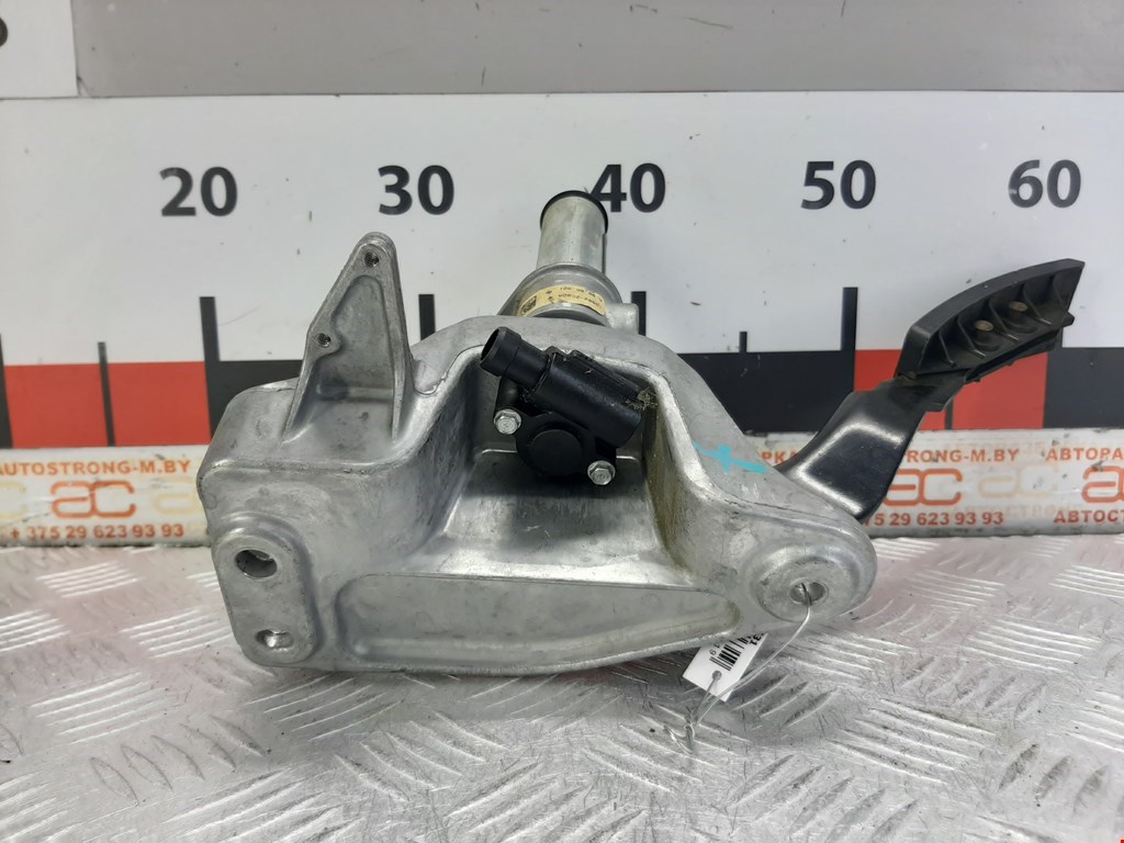 Педаль газа NISSAN Armada 2003-2016