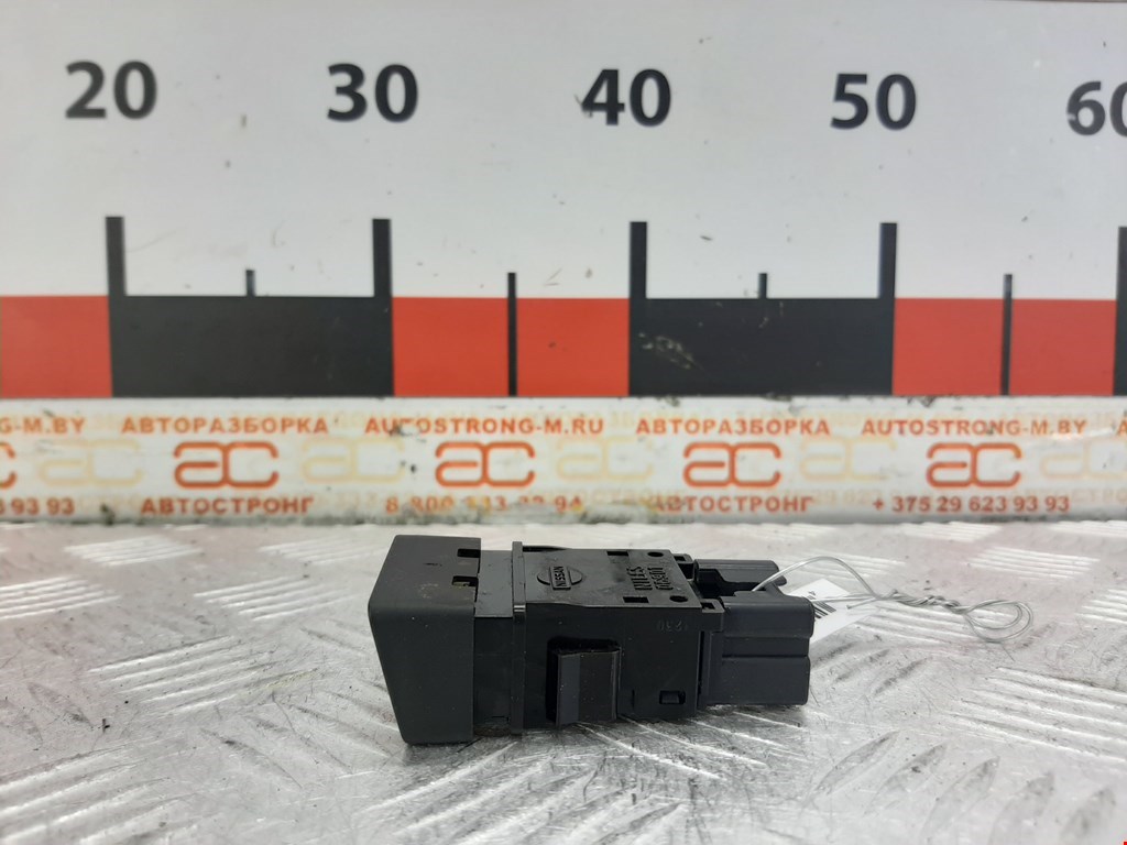 Кнопка аварийной сигнализации (аварийки) NISSAN Armada 2003-2016