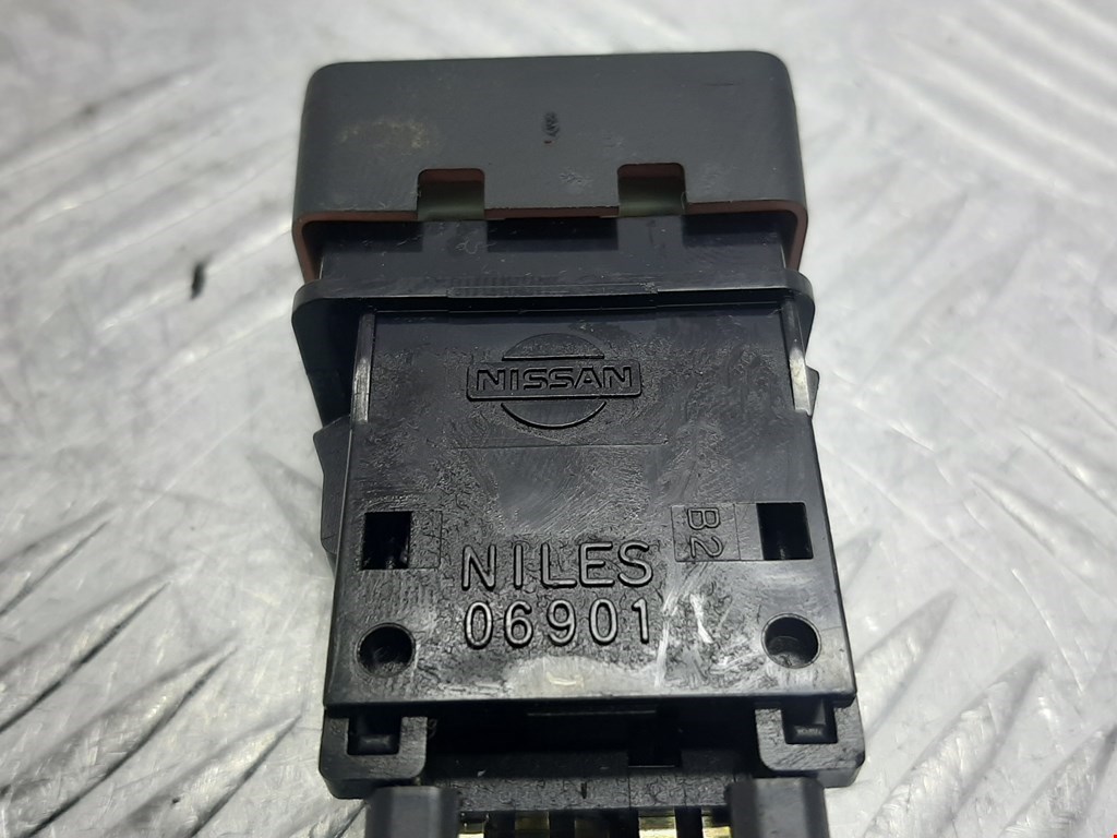 Кнопка аварийной сигнализации (аварийки) NISSAN Armada 2003-2016