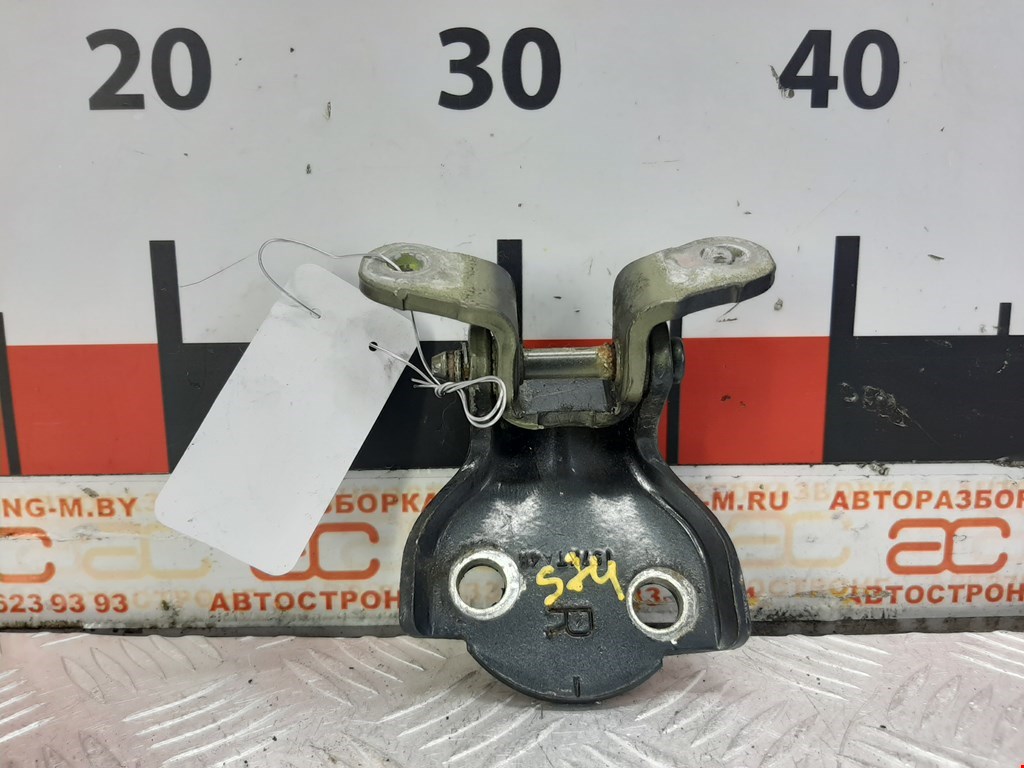 Петля двери задней правой Honda Pilot 1 (2002-2008)