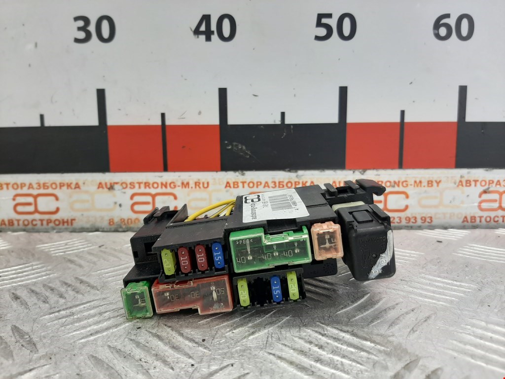 Датчик уровня в бачок омывателя NISSAN Pathfinder R51M 2004-2014