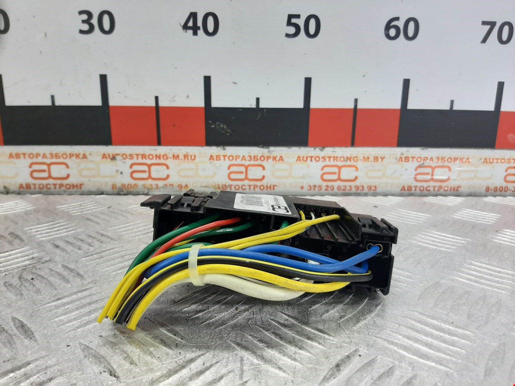 Датчик уровня в бачок омывателя NISSAN Pathfinder R51M 2004-2014