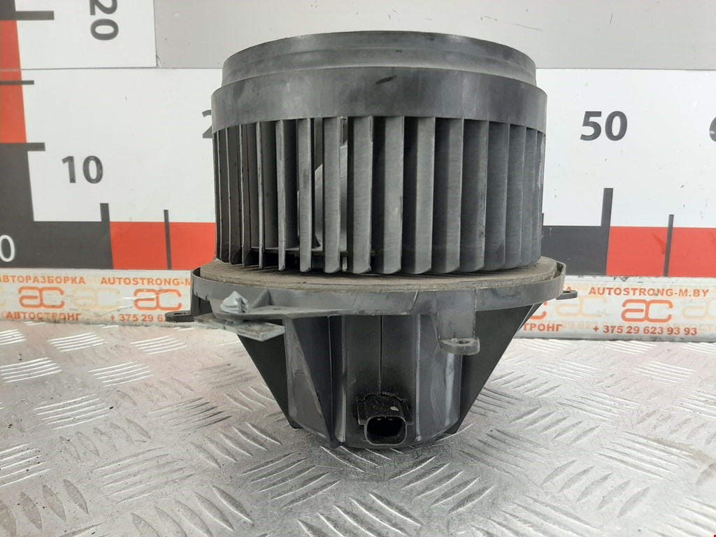 Моторчик (мотор) отопителя салона CHRYSLER 300 C 2004-2010