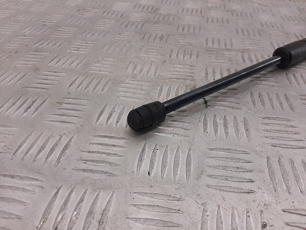 Амортизатор крышки (двери) багажника FORD Explorer 2006-2010