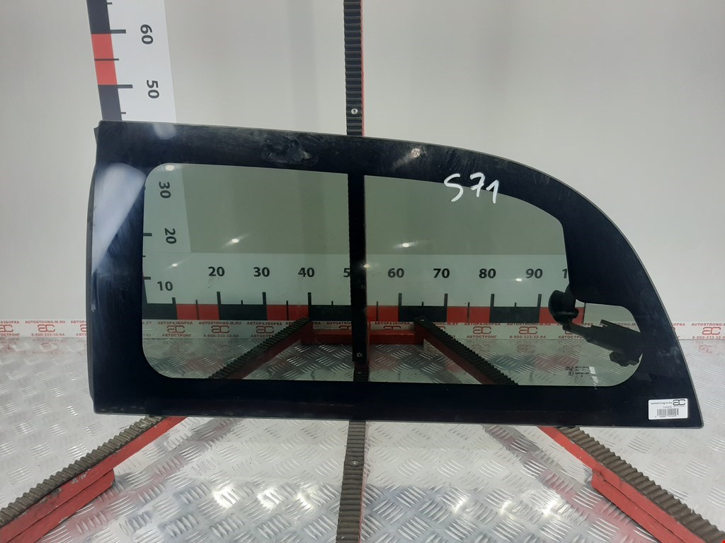 Стекло кузовное глухое левое DODGE Caravan V 2007-2020