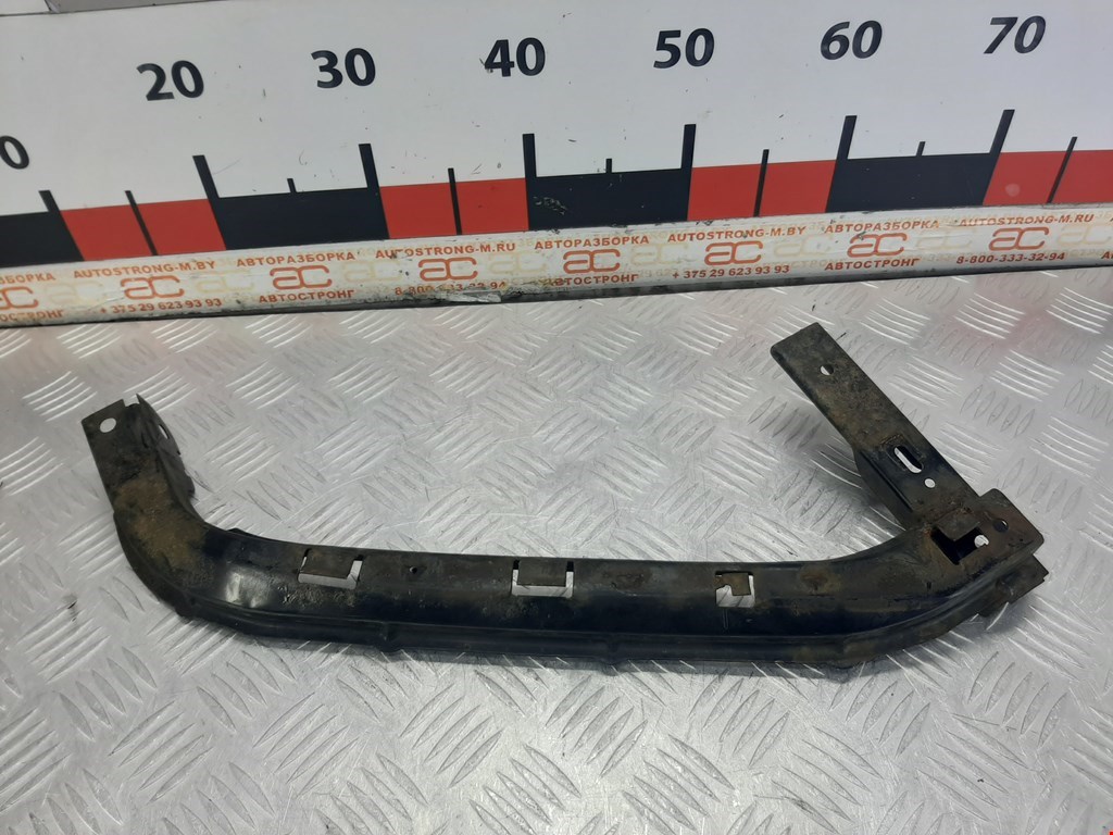 Кронштейн переднего бампера правый HONDA Pilot 2002-2008