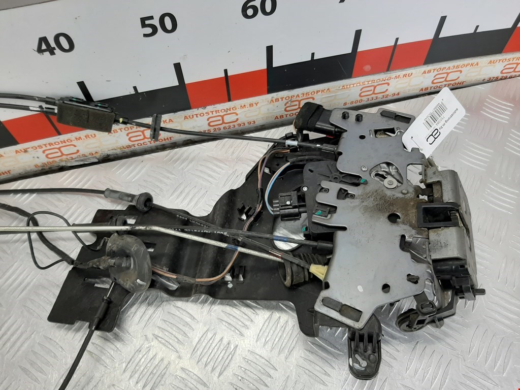 Замок двери сдвижной DODGE Caravan V 2007-2020