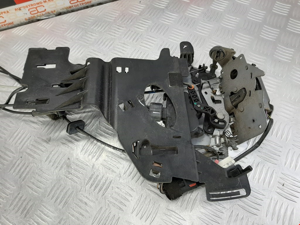 Замок двери сдвижной DODGE Caravan V 2007-2020