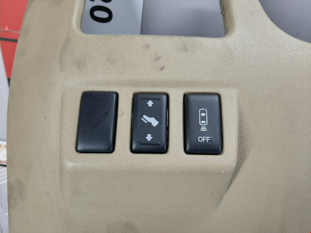 Накладка декоративная NISSAN Armada 2003-2016