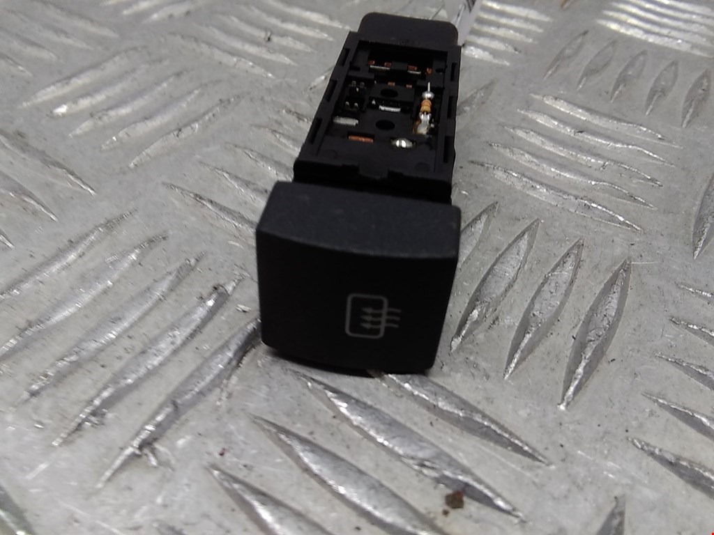 Кнопка подогрева (обогрева) заднего стекла Kia Sorento 1 (BL) (2002-2011)