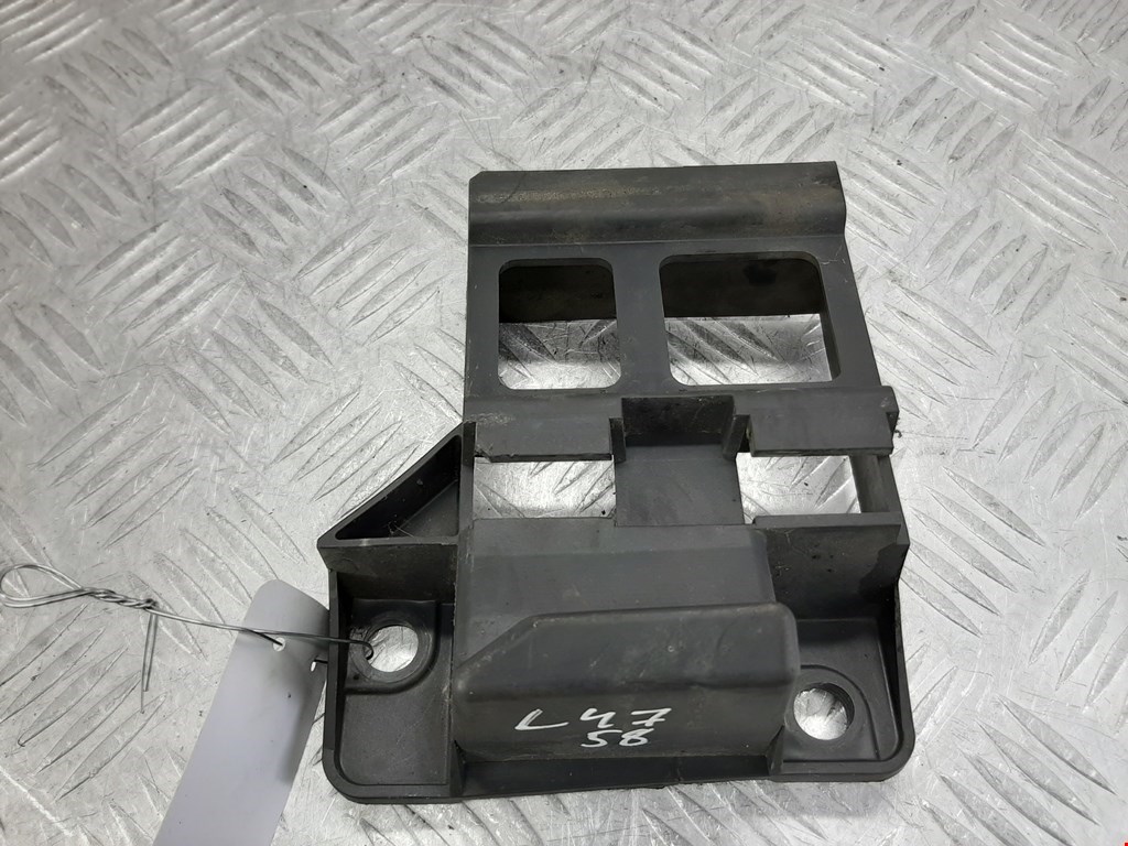 Кронштейн переднего бампера правый MERCEDES-BENZ Sprinter 906 2006-2018