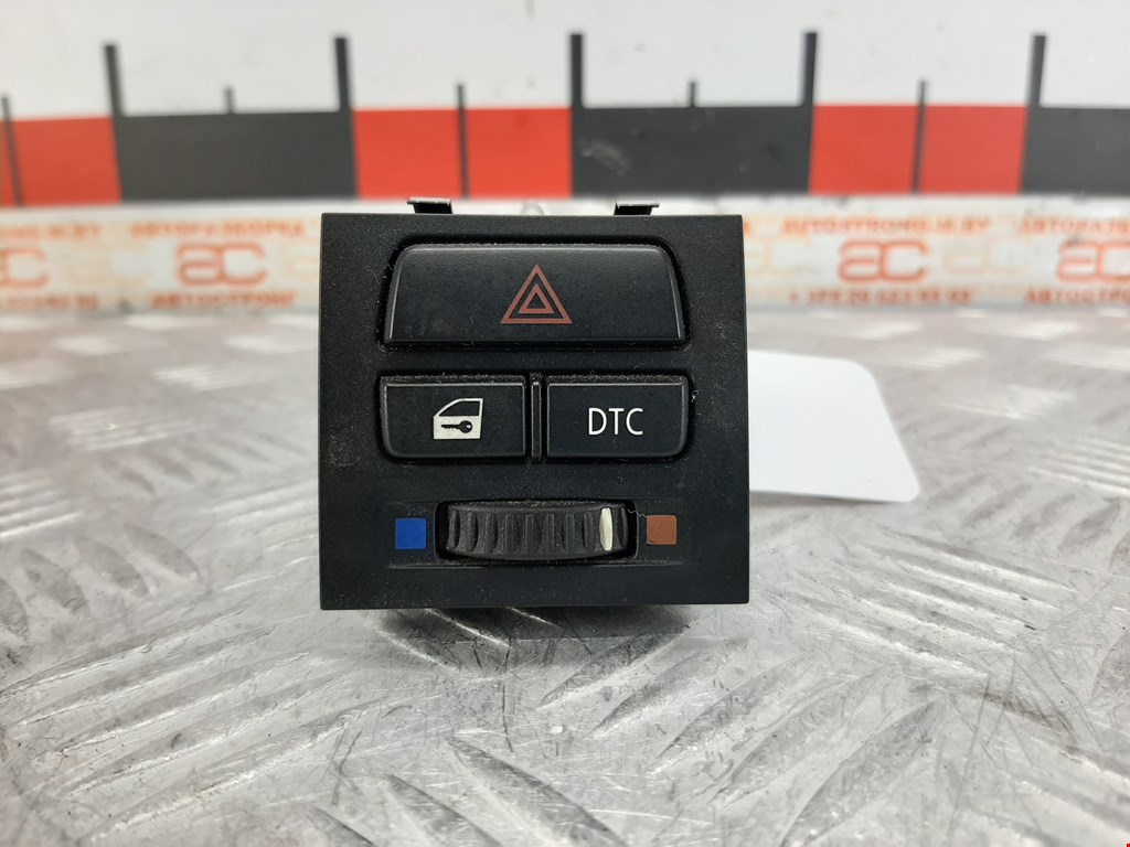 Кнопка аварийной сигнализации (аварийки) BMW 3er E90/E91 2005-2012