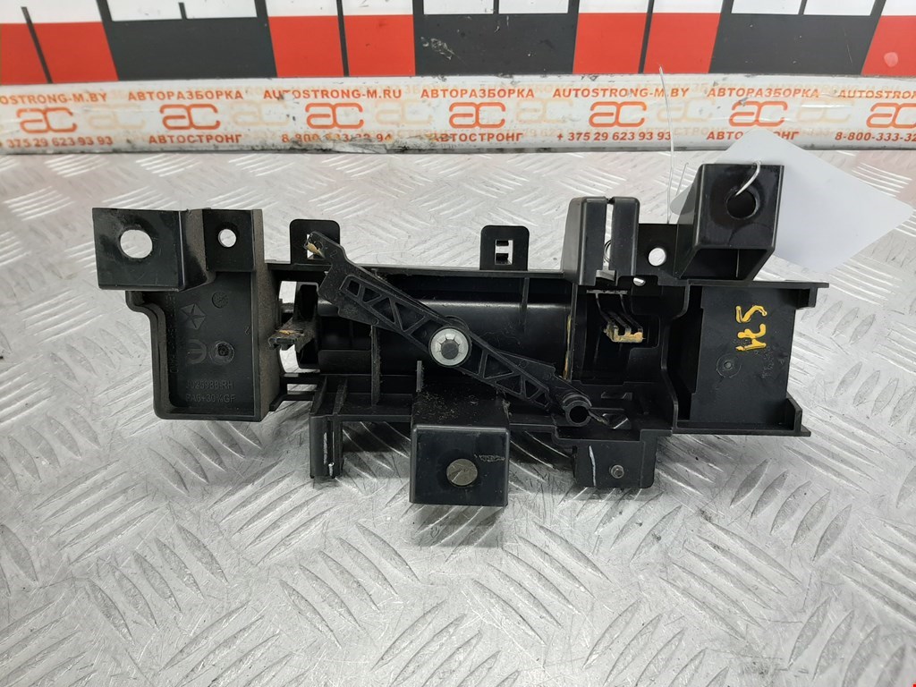Ручка дверная задняя внутренняя правая DODGE Caravan V 2007-2020