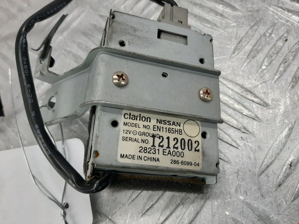 Усилитель антенны NISSAN Pathfinder R51M 2004-2014