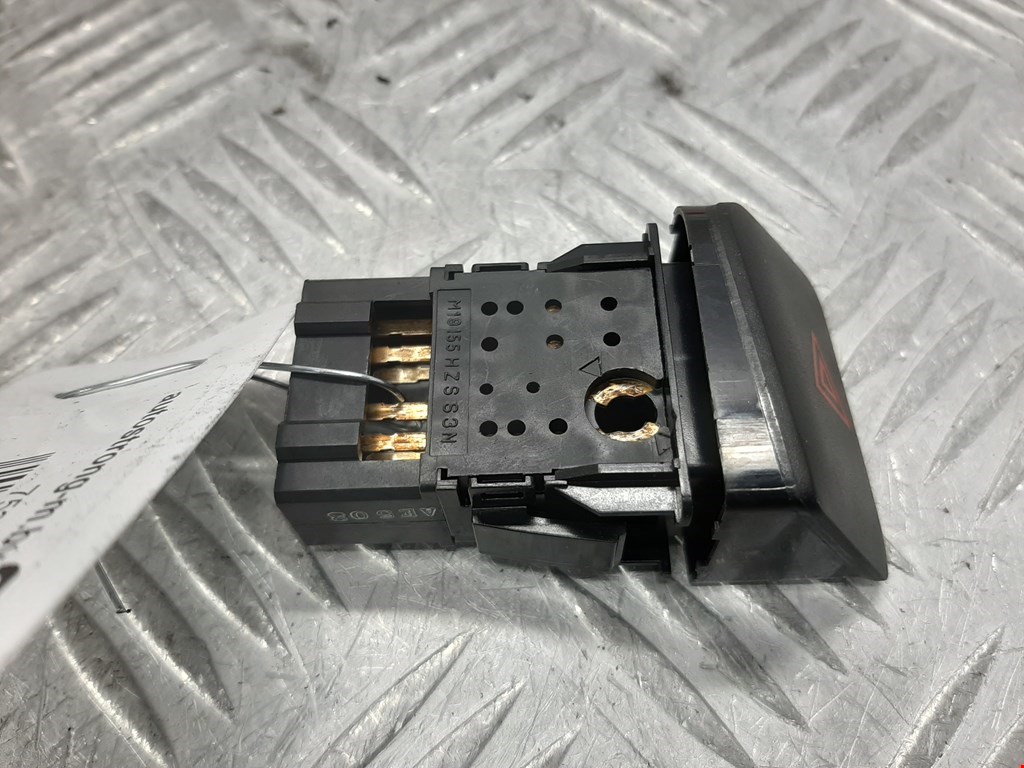 Кнопка аварийной сигнализации (аварийки) HONDA Pilot 2002-2008