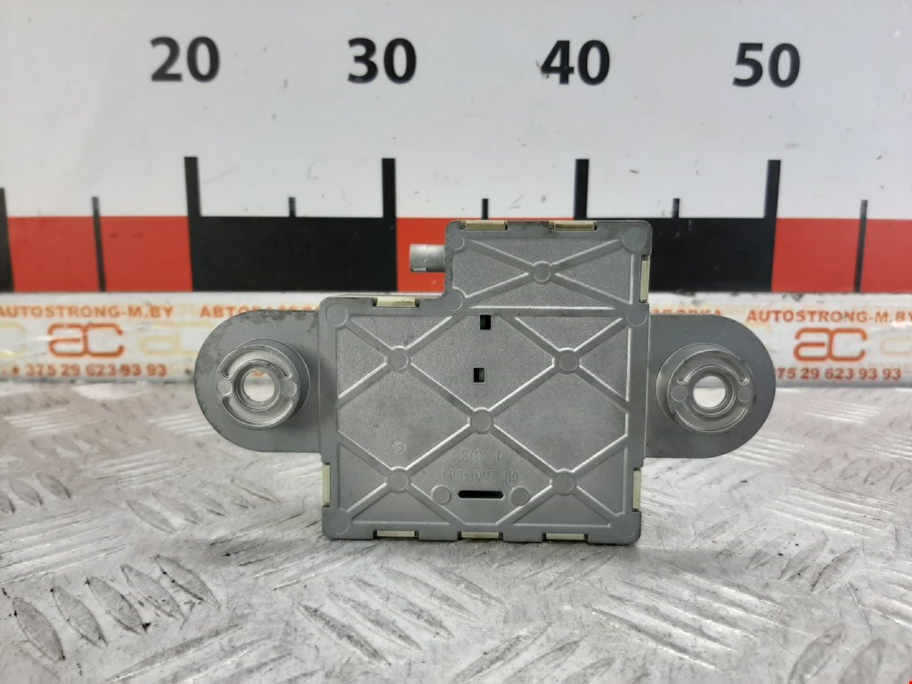 Усилитель антенны BMW 3er E90/E91 2005-2012