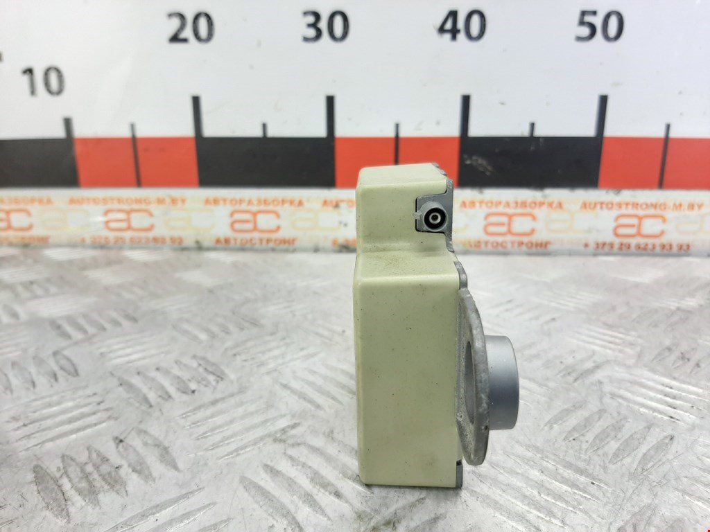 Усилитель антенны BMW 3er E90/E91 2005-2012