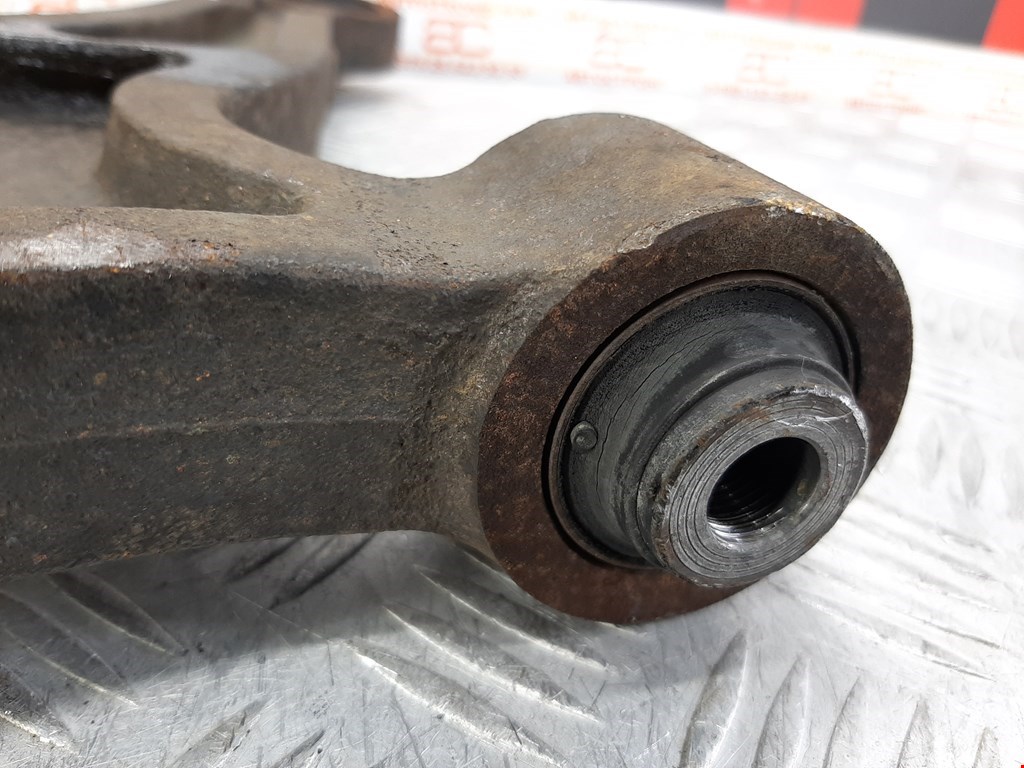 Рычаг передний левый HONDA Pilot 2002-2008