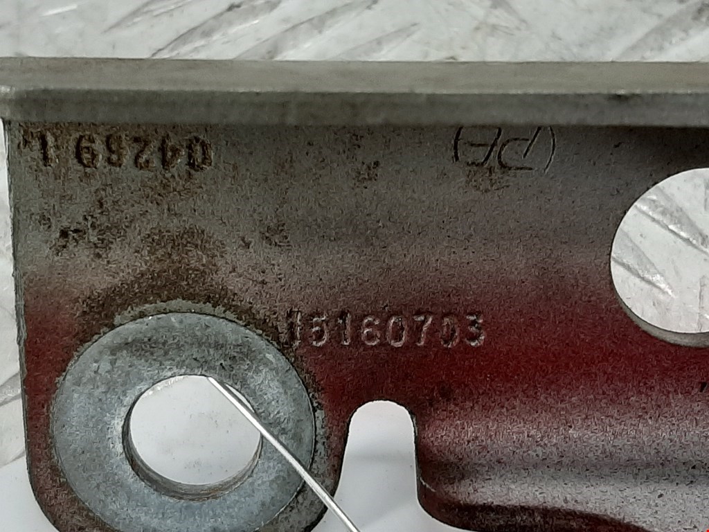 Петля капота левая/правая CHEVROLET TrailBlazer 2001-2008