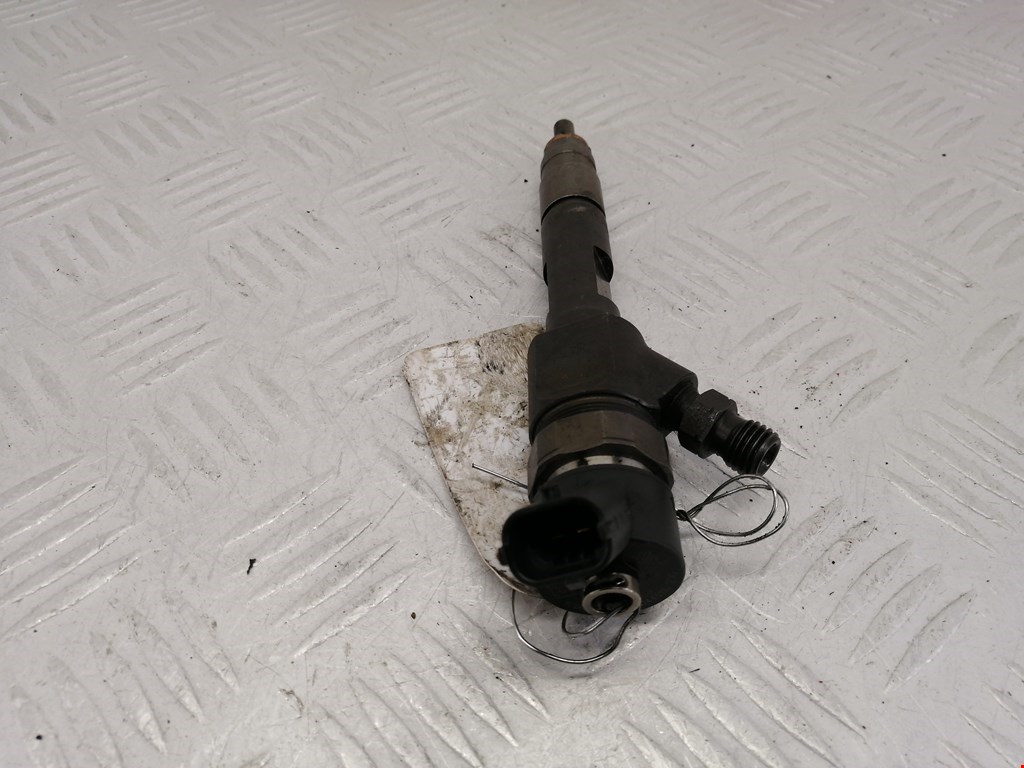 Форсунка дизельная электрическая RENAULT Scenic II 2003-2010