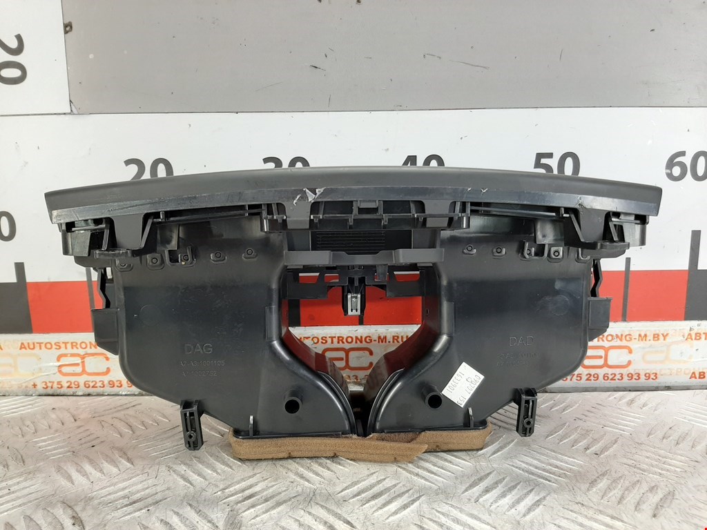 Дефлектор воздушный RENAULT Laguna 2007-2015