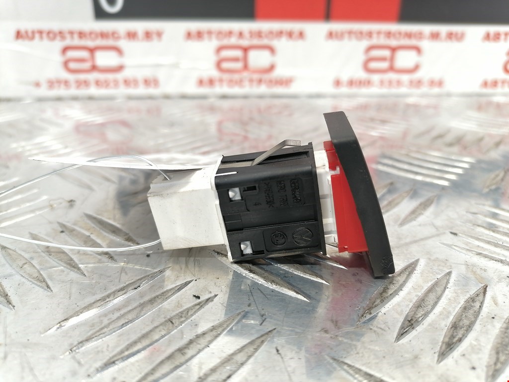 Кнопка аварийной сигнализации (аварийки) VOLKSWAGEN Golf VI 2009-2012