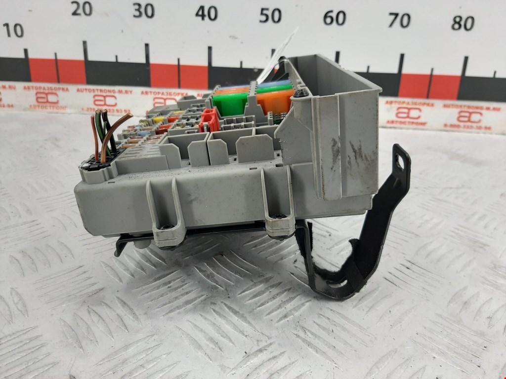 Датчик уровня в бачок омывателя BMW 3er E90/E91 2005-2012