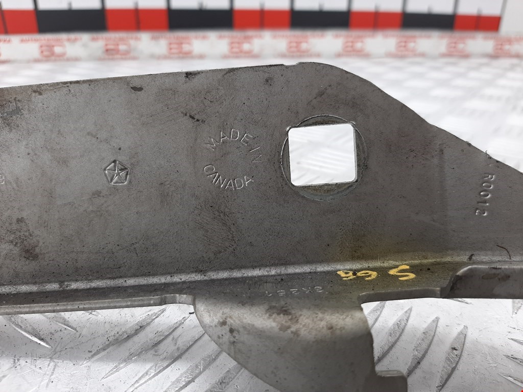 Петля капота левая/правая DODGE Durango II 2003-2009