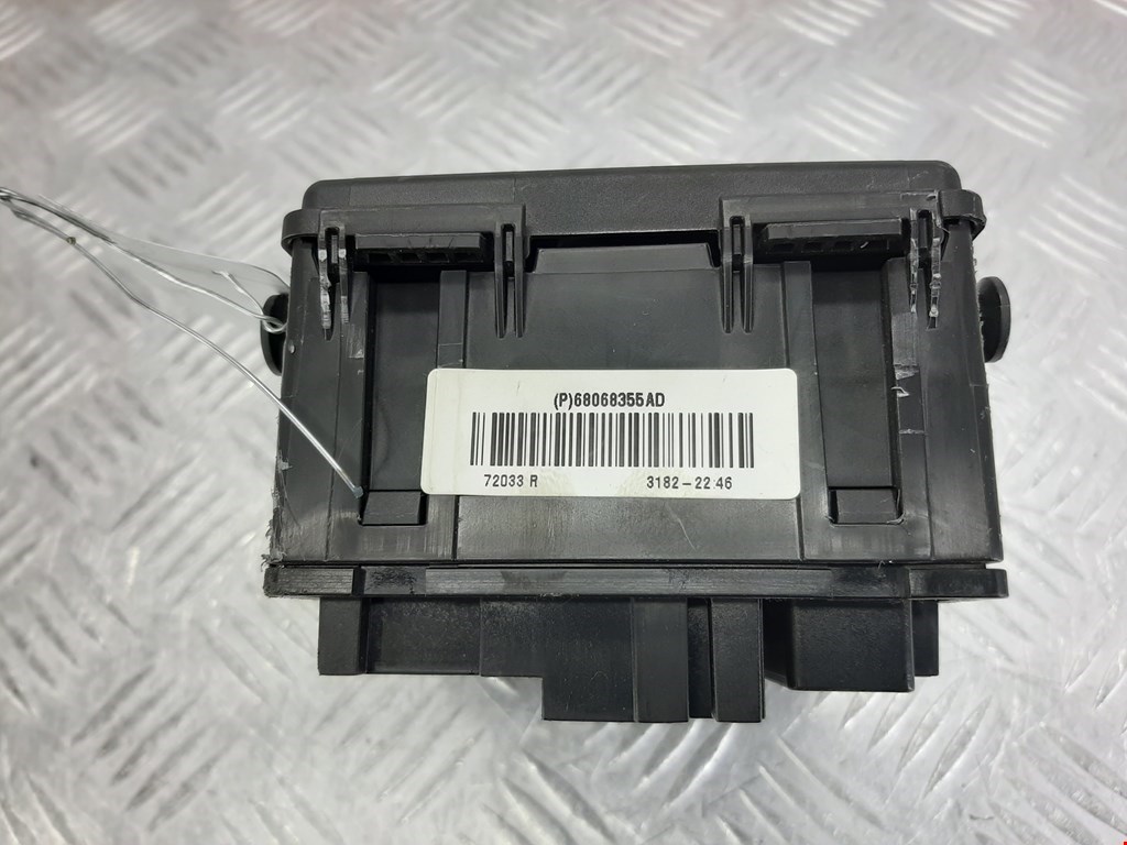 Датчик уровня в бачок омывателя DODGE Journey 2008-2020