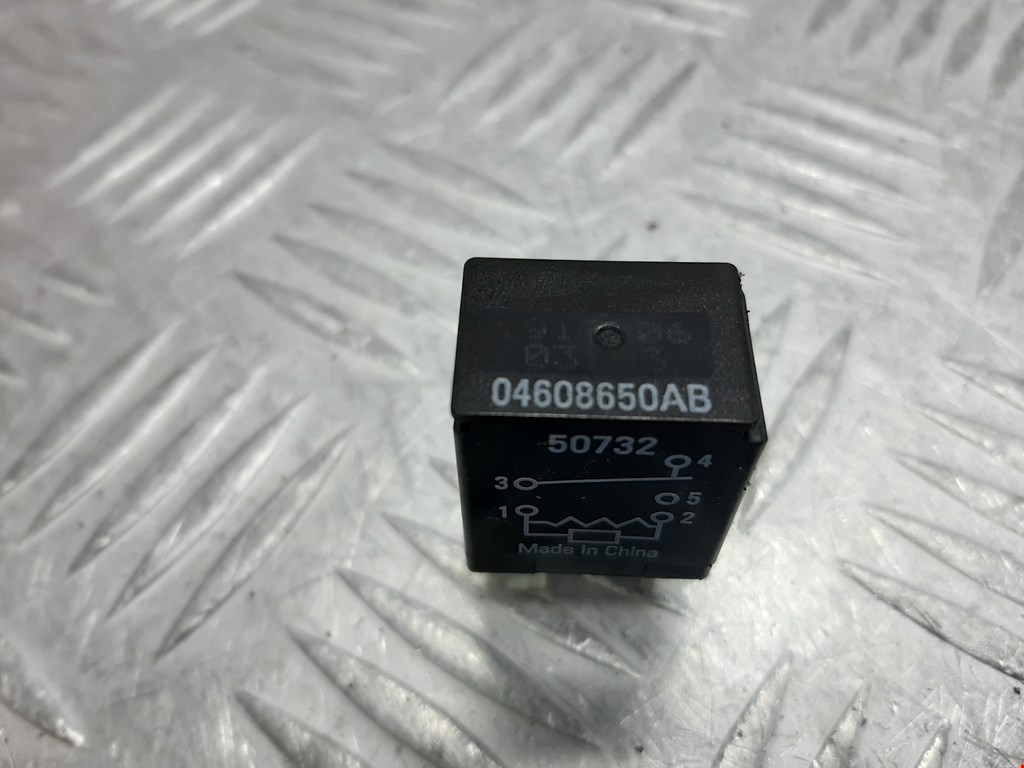 Реле DODGE Durango II 2003-2009