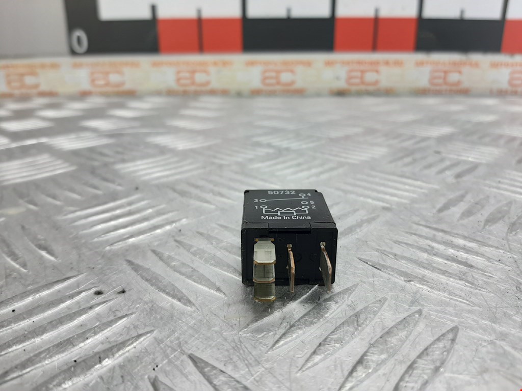 Реле DODGE Durango II 2003-2009