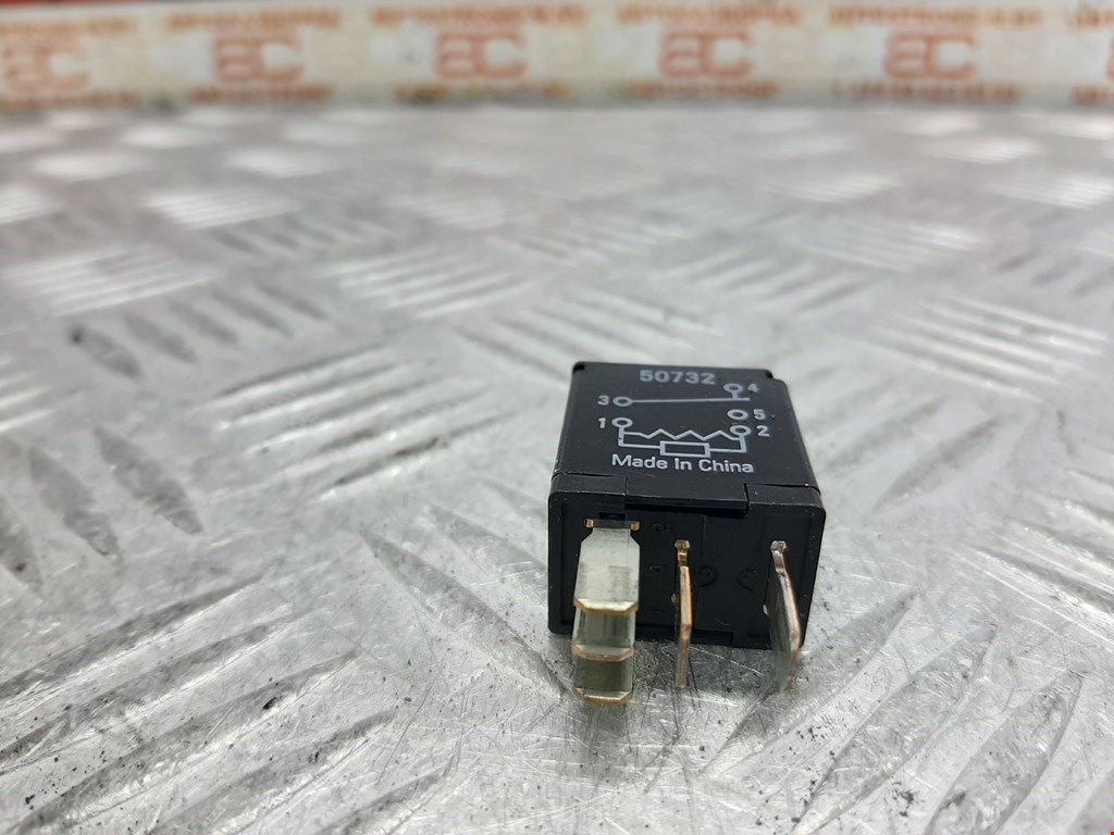 Реле DODGE Durango II 2003-2009