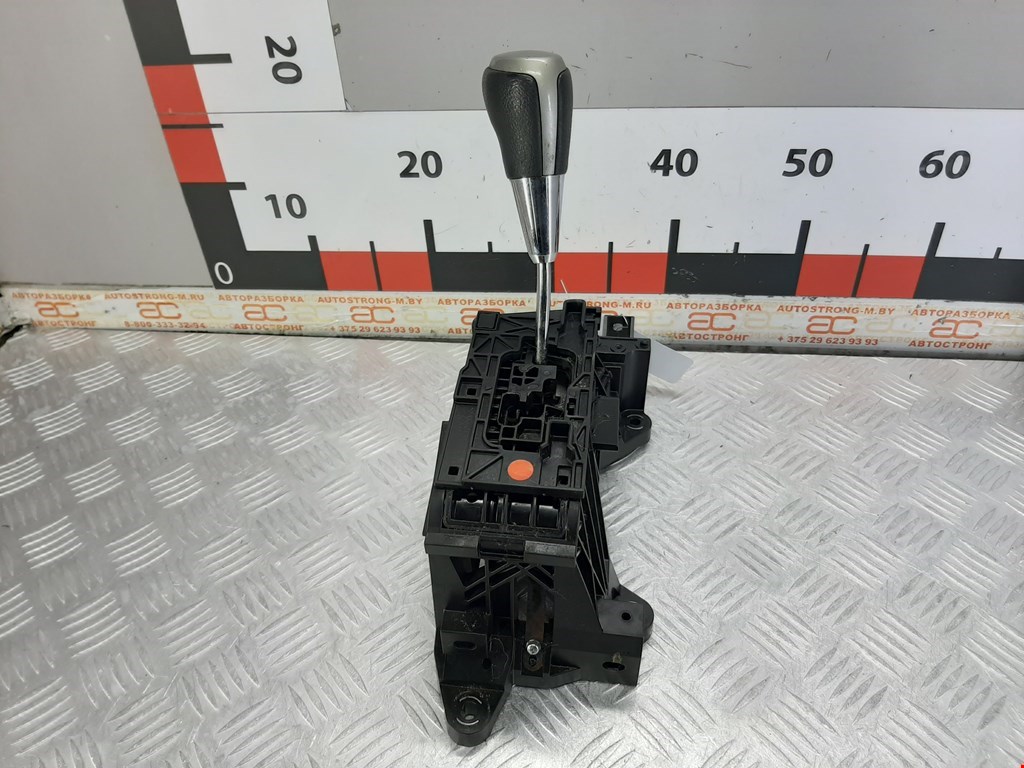 Кулиса (селектор) АКПП/МКПП в салоне TOYOTA Camry XV50 2011-2018