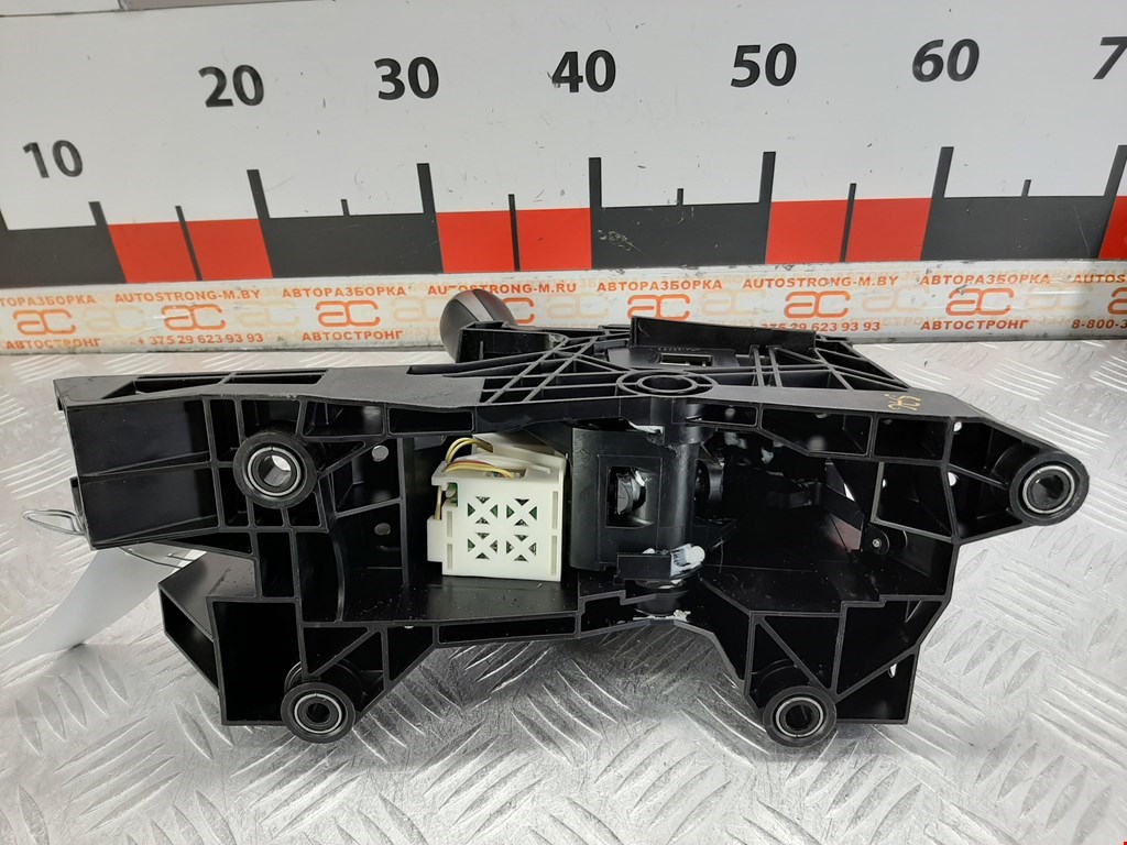 Кулиса (селектор) АКПП/МКПП в салоне TOYOTA Camry XV50 2011-2018